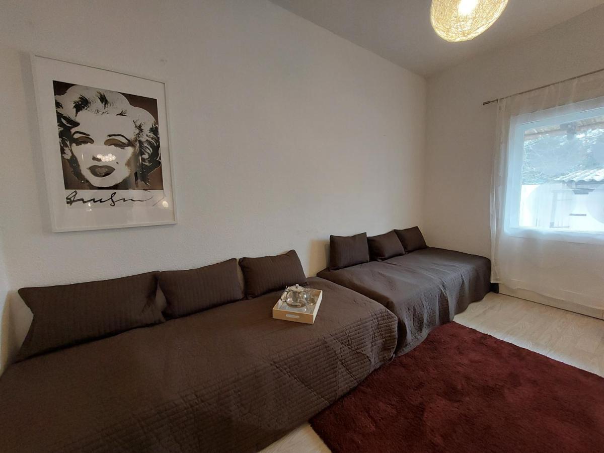 Apartment Gemuetliche Vier-zimmer-ferienwohnung 
