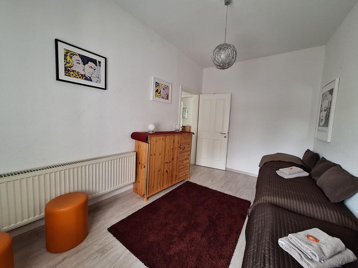 Apartment Gemuetliche Vier-zimmer-ferienwohnung 